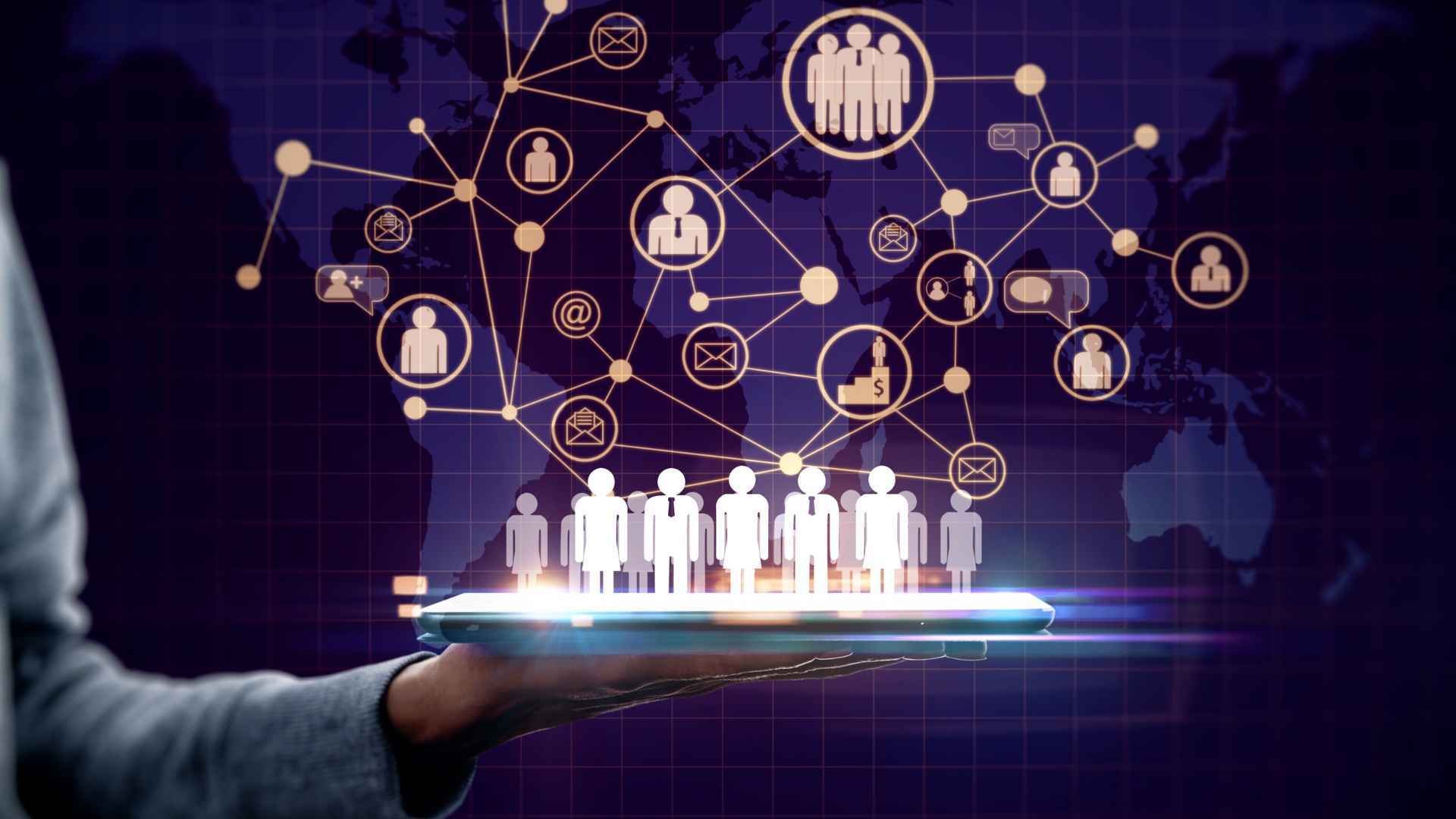 Social features customisation in an LMS