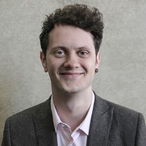 Ian Author Image