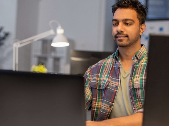 5 Reasons To Go Green (And Save Money) With E-learning Thumbnail