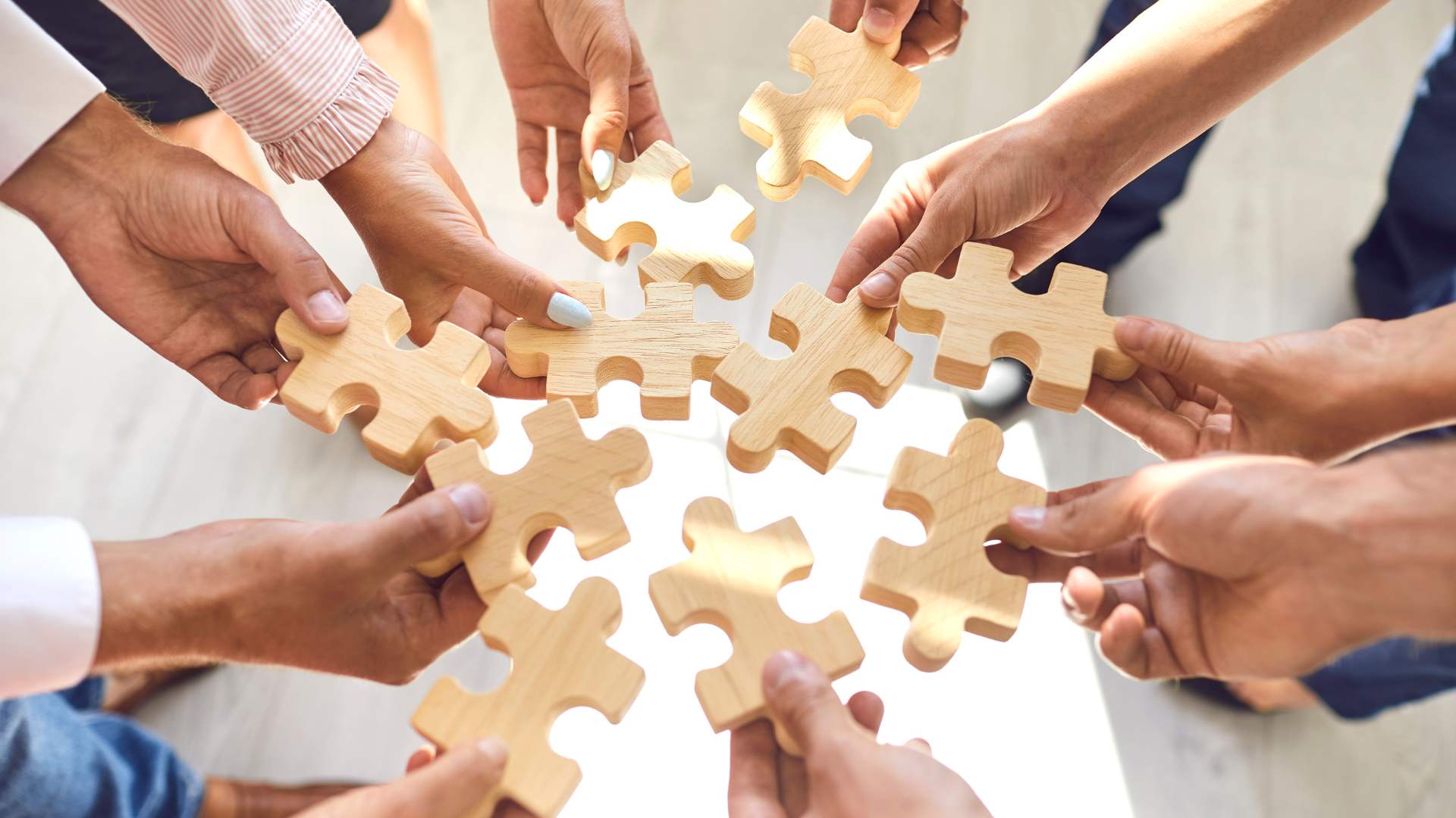 Performance goals to increase collaboration with employees